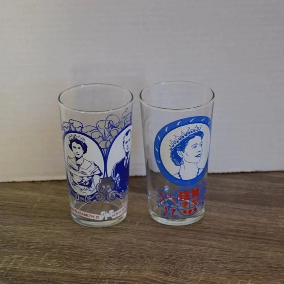 Vintage  HRH Queen Elizabeth II Glasses - Picture 4 of 9